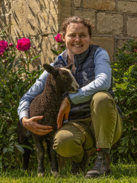 Carlotte Couth